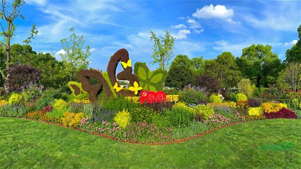 金奖作品“薪火相传”实景图1.jpg
